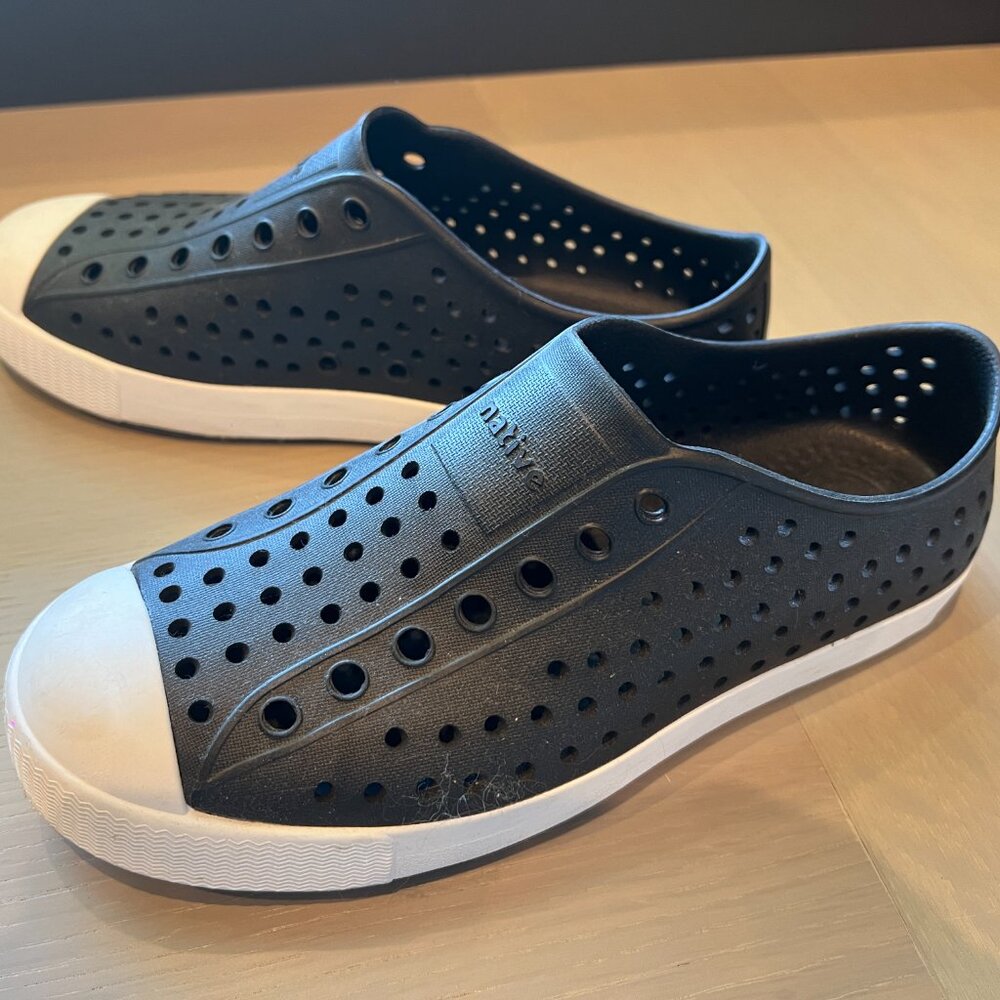 Native Shoes - size 4, black, only worn once